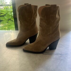 Dolce Vita slouchy western boot size 6 made in Italy